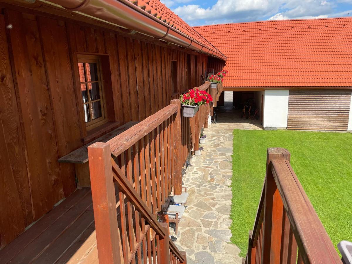 Apartamento Farma Náhlov Frymburk Exterior foto